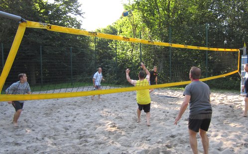 TGS-Volleyballer beim 'beachen'